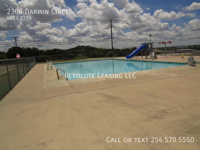 Building Photo - 2308 Darwin Cir