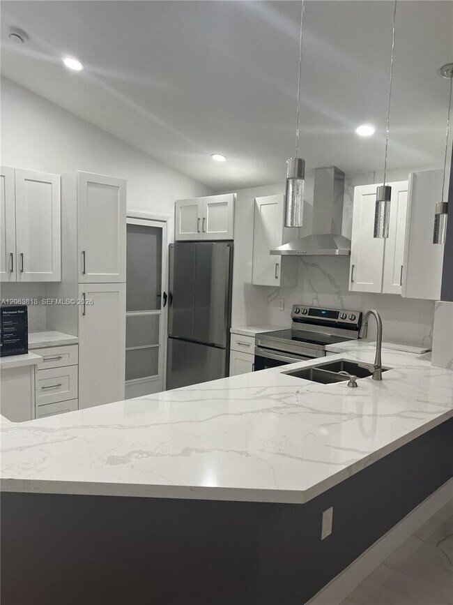 Building Photo - 289 SW 159th Ln