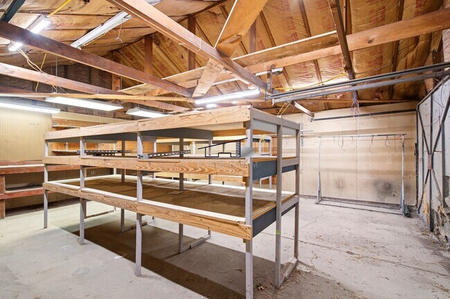 Building Photo - 1718 W 3300 S