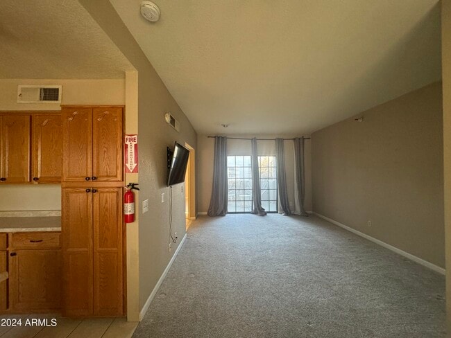 Building Photo - 8020 E Thomas Rd