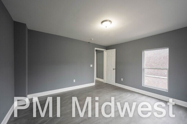 Building Photo - 119 N Colorado Ave