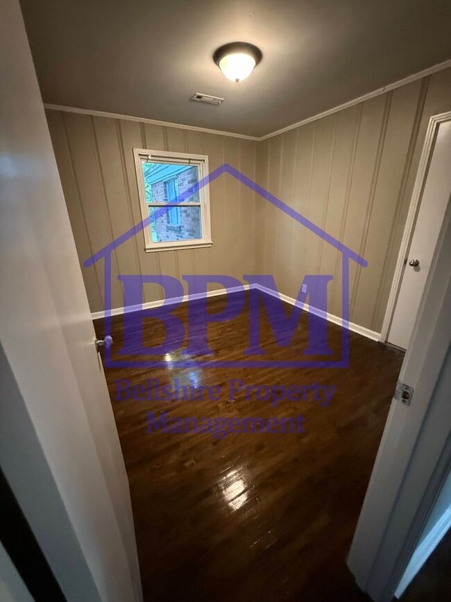 Building Photo - 407 Dorris Ave