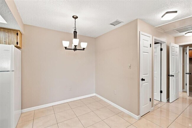 Building Photo - 4344 Tahitian Gardens Cir