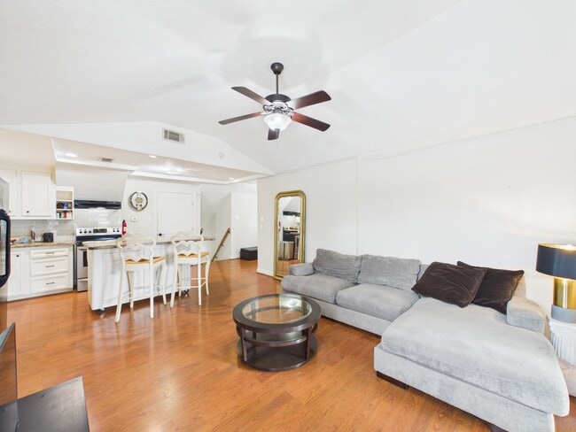 Building Photo - 5110 Academy St