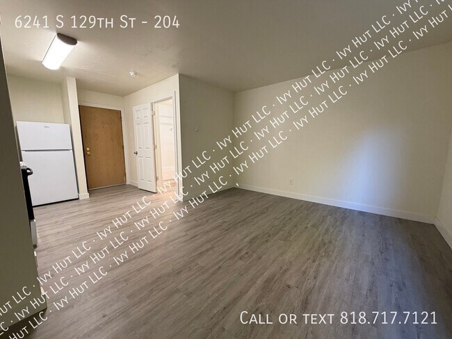 Building Photo - 6241 S 129th St