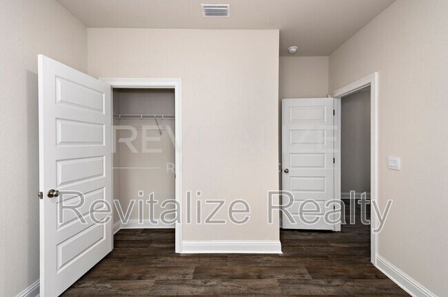 Building Photo - 14543 Dayton Cir