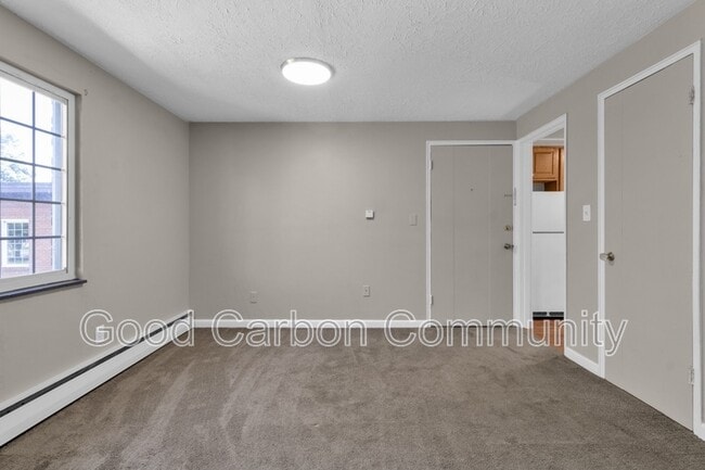 Building Photo - 315 Beattie Ave