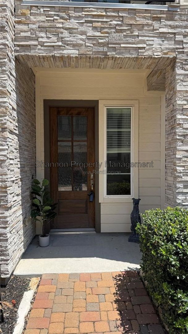 Building Photo - 10926 Brookeshire Chase Ln