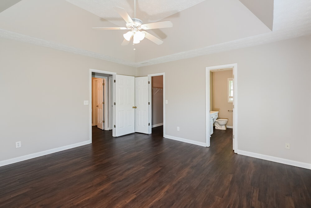 Building Photo - 3810 Biltmore Oaks Dr SE