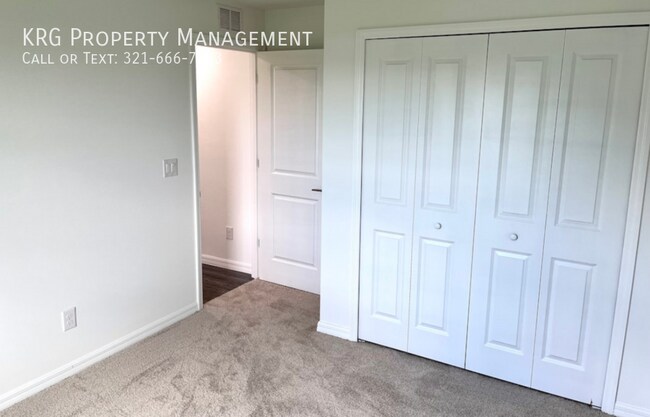 Building Photo - 4303 NE 12th Ct