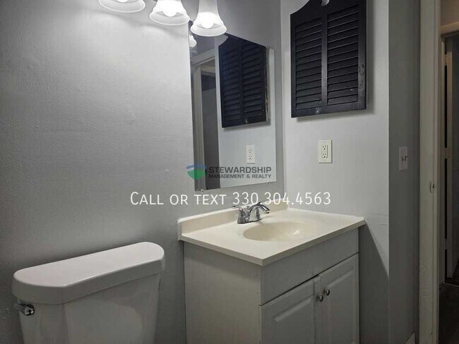 Building Photo - 519 Taff Cir