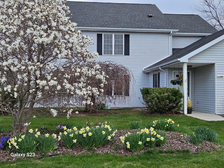 Primary Photo - 2246 Valley Rd