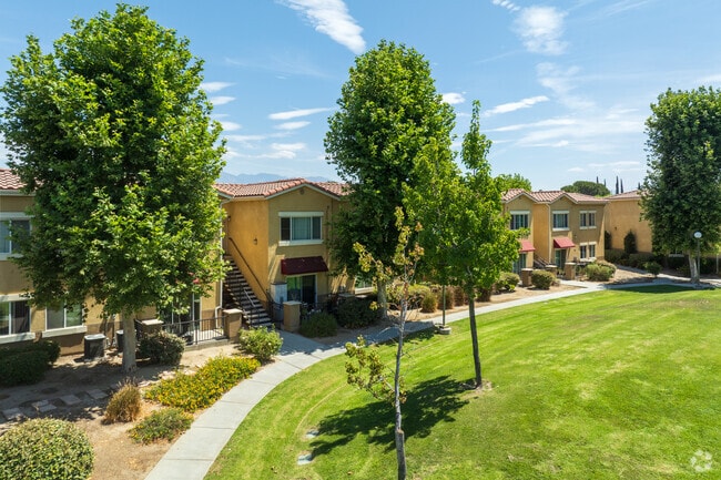 Building Photo - Loma Linda Commons
