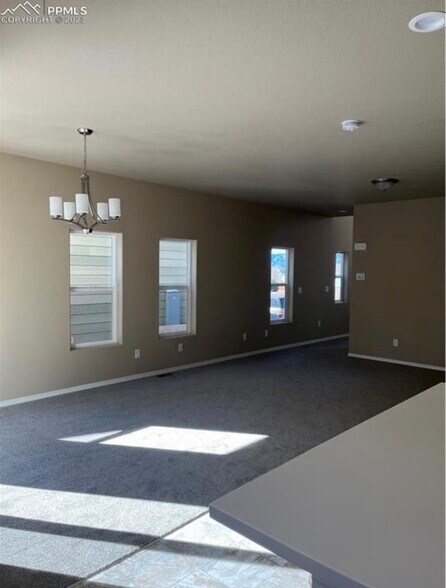 Building Photo - 3623 Vineyard Cir