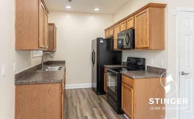 Building Photo - 28 Spearmint Cir