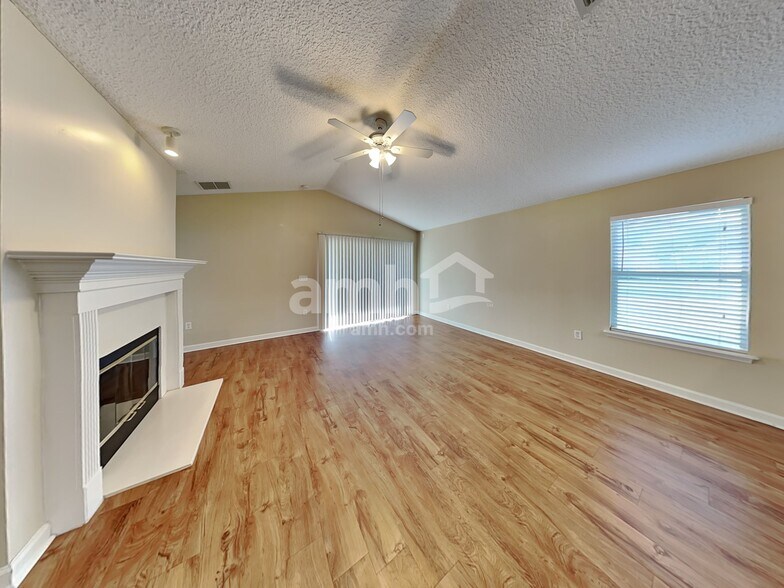 Building Photo - 1299 Highfield Ln