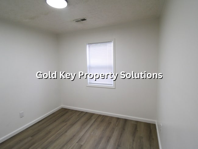 Building Photo - Updated 3 BR 1 BA House in Muncie
