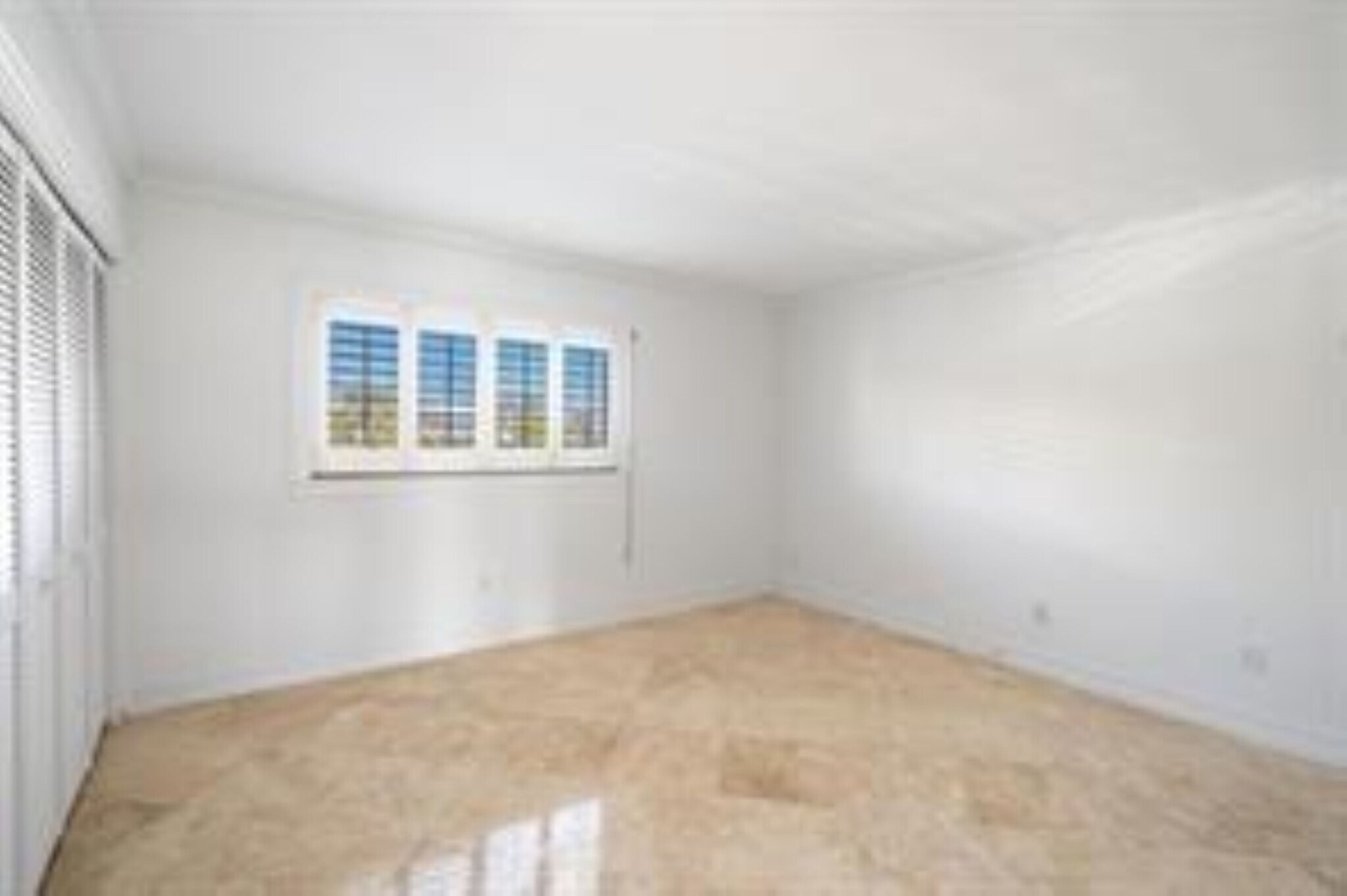 Building Photo - 4848 NE 23rd Ave