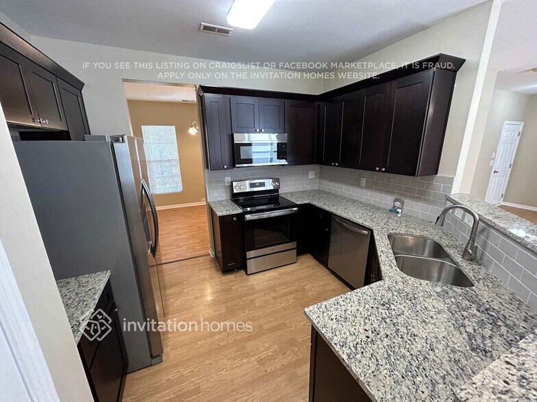 Building Photo - 3832 Broadwater Ct