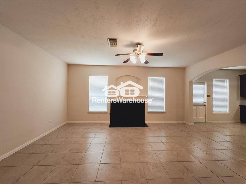 Building Photo - 16915 Melvin Oaks Ct