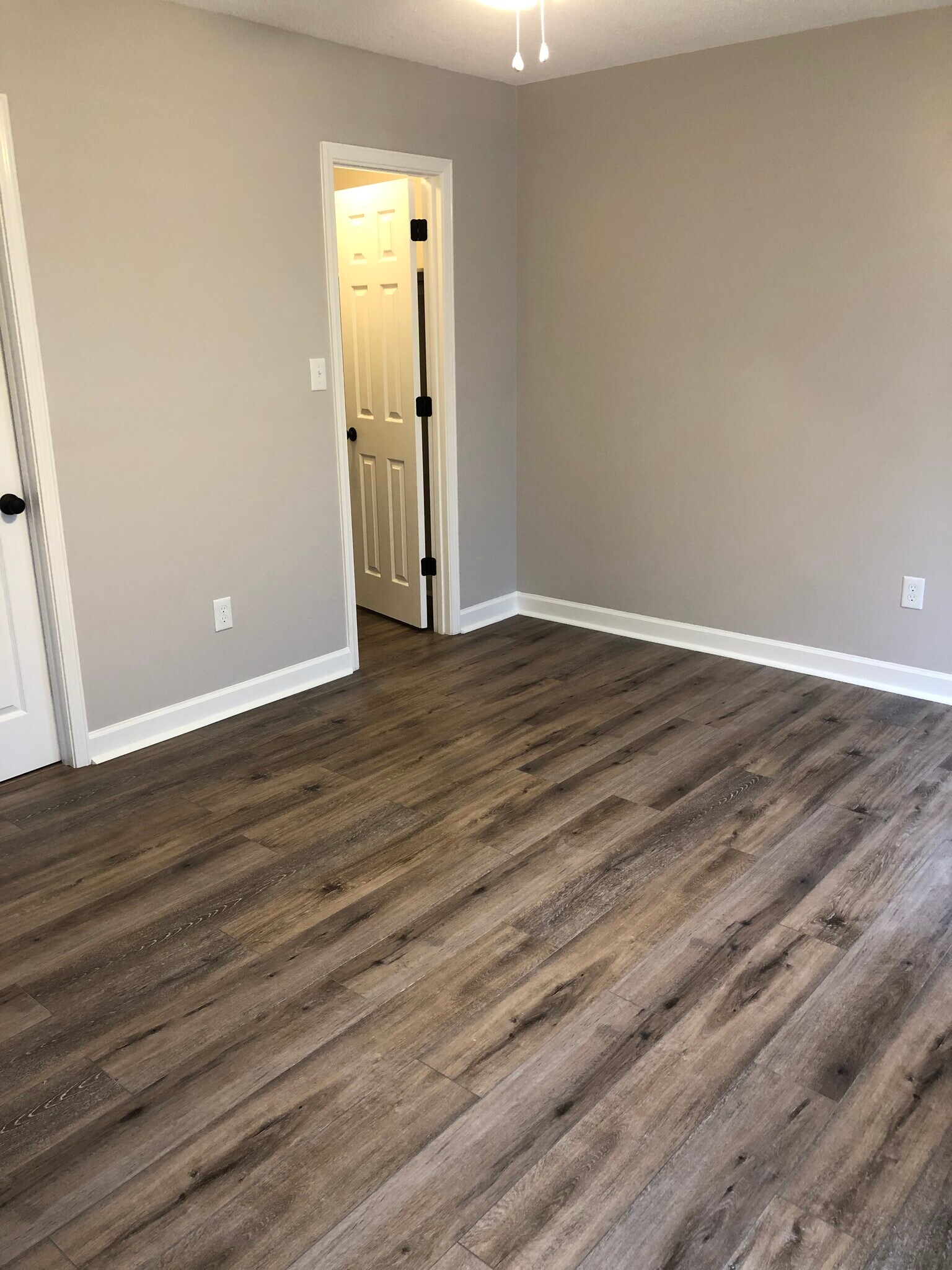 2nd bedroom - 313 Grace St