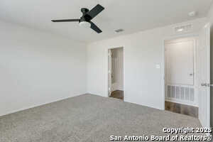 Building Photo - 715 Retama Pass