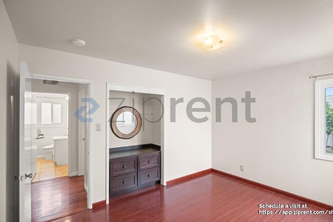 Building Photo - 2023 Orchard Ave
