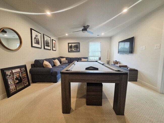 Building Photo - Executive home in Tarrington Subdivision on quiet cul-de-sac lot.