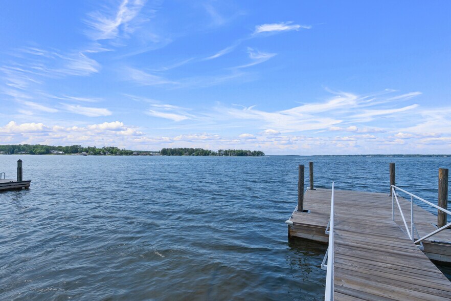 Building Photo - 112 Plymouth Pass Dr