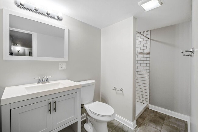 Building Photo - 6609 S Drexel Ave