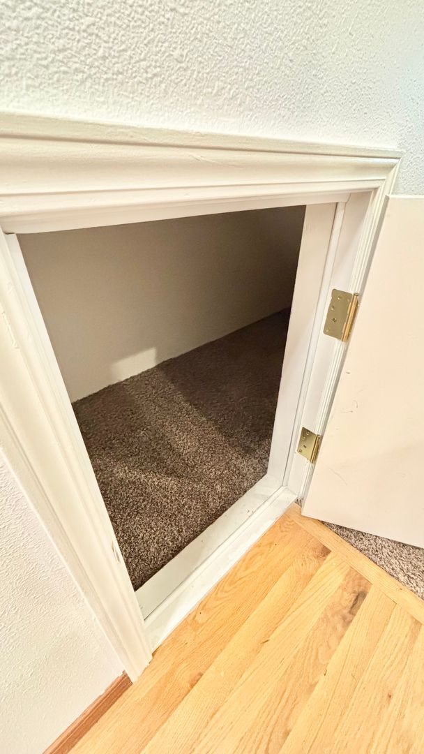 Building Photo - N0611