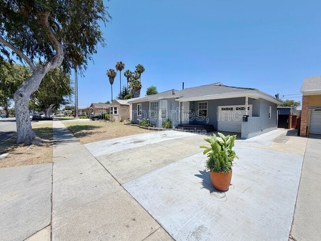 Building Photo - 13226 Stanford Ave