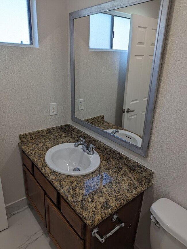 Building Photo - Single Story Condo; ground floor in El Cajon