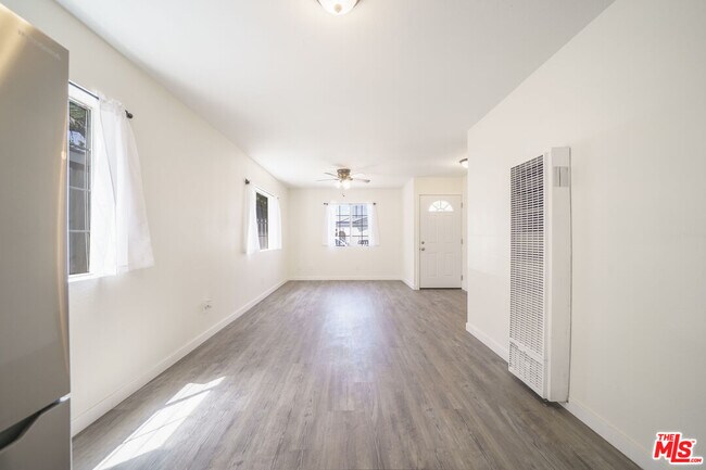 Building Photo - 7510 Avalon Blvd