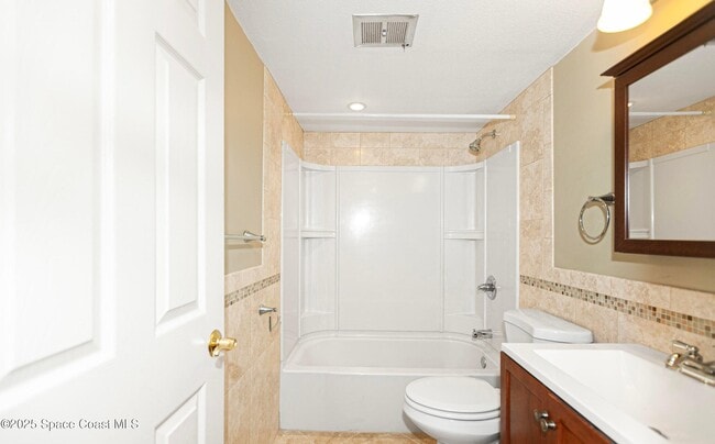 Building Photo - 190 E Olmstead Dr