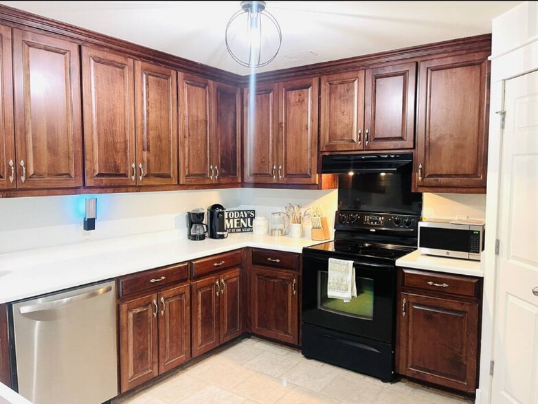 Building Photo - 549 Osprey Cir