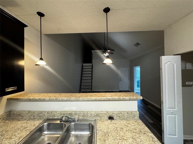 Building Photo - 185 Pine Meadows Cir