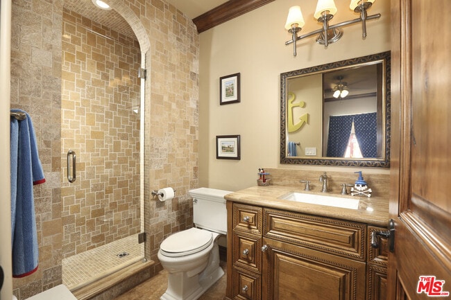 Building Photo - 4718 White Oak Ave