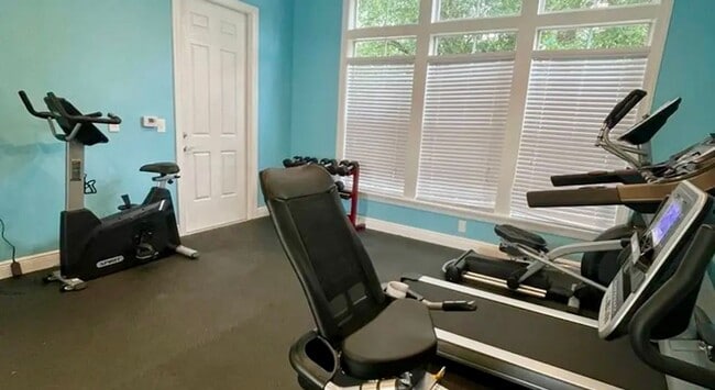 Building Photo - Stylish 3/3 Condo Minutes from FSU, FAMU &...