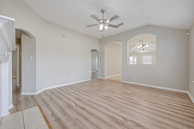Building Photo - 5602 Eagle Sky Blvd