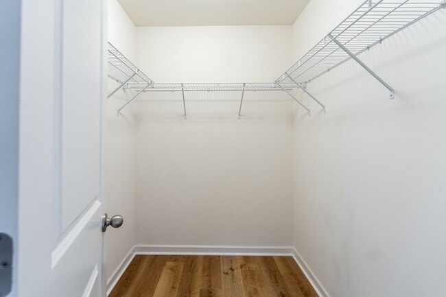 Building Photo - Spacious 5-Bed, 3.5-Bath Residence with 4,003 Sqft, Master on 1st Floor, Elegant Design, & Versat...