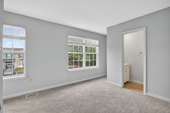 Building Photo - 46091 Maria Way