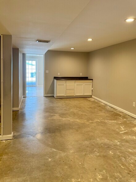 Basement - 1400 Madison Ave