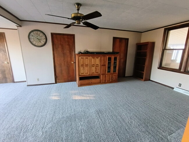 Building Photo - 1311 Parkway Dr