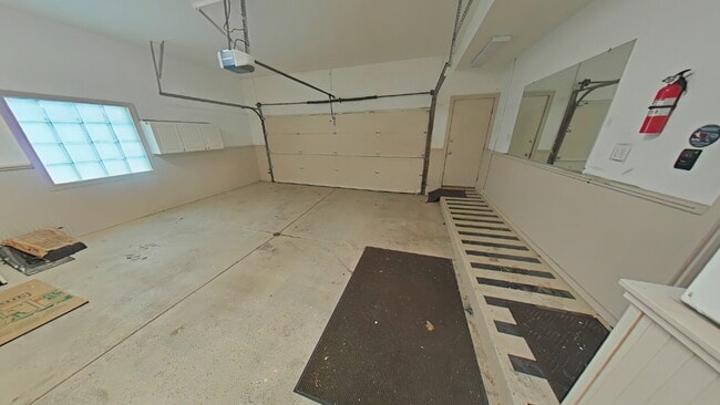 Building Photo - "Spacious 4-Bedroom Gem with 3 Full Baths in Prime Troy Location – 3491 Sq Ft of Comfort!"