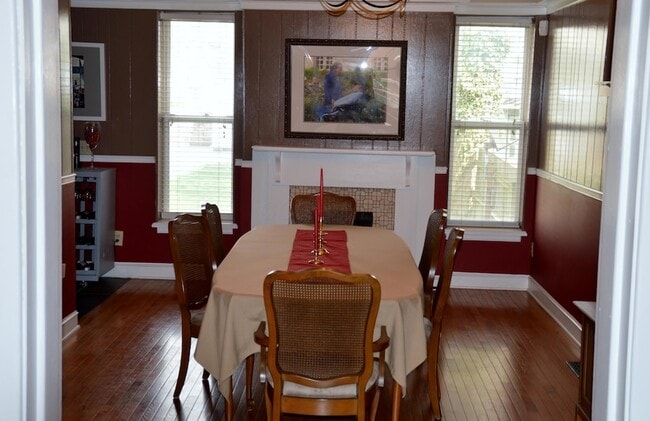 Building Photo - 32 Wilson Ave