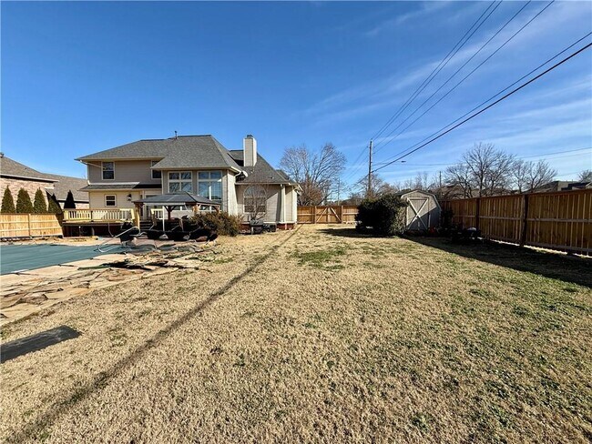 Building Photo - 101 Fox Glove Ln