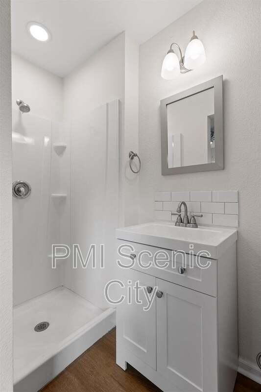 Building Photo - 3919 Weldon Dr