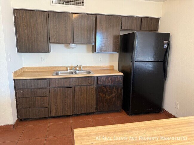 Building Photo - 8931 W Monterosa St