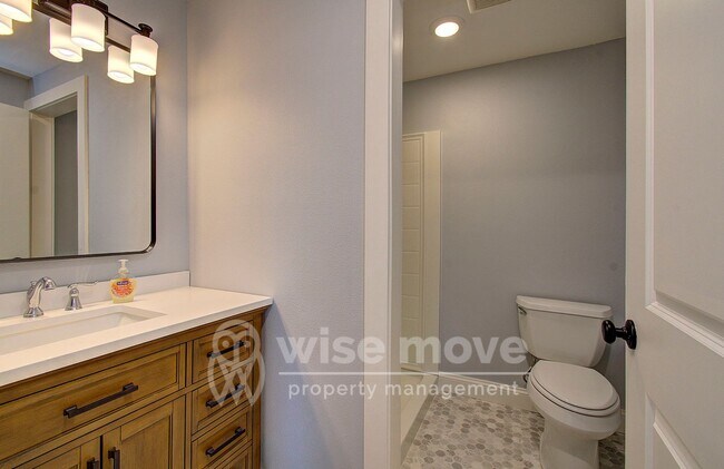 Building Photo - Felida Park- 4 Bedrooms on 1.5 Acres